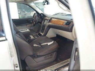 2011 Cadillac Escalade, VIN 1GYS4DEF6BR348332. Фото 5 з 6 з аукціону IAAI. Каталог авто зі США OpenDataCar.