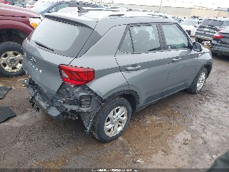 2020 Hyundai Venue, VIN KMHRC8A30LU039198. Zdjęcie 4 z 6 z aukcji IAAI. Katalog aut z USA OpenDataCar.