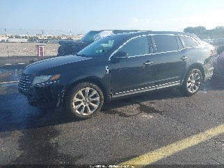 2018 Lincoln MKT, VIN 2LMHJ5FKXJBL01008. Фото 2 из 6 с аукциона IAAI. Каталог авто из США OpenDataCar.