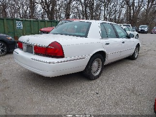 2002 Mercury Grand Marquis, VIN 2MEFM75W12X651807. Фото 4 з 6 з аукціону IAAI. Каталог авто зі США OpenDataCar.