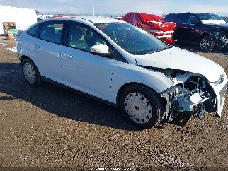 2013 Ford Focus, VIN 1FADP3F23DL340017. Zdjęcie 1 z 6 z aukcji IAAI. Katalog aut z USA OpenDataCar.