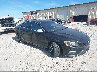 2016 Volvo S60, VIN YV126MFP0G2395339. Фото 1 з 6 з аукціону IAAI. Каталог авто зі США OpenDataCar.