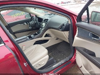 2017 Lincoln MKX, VIN 2LMPJ8KR2HBL41075. Фото 5 из 6 с аукциона IAAI. Каталог авто из США OpenDataCar.