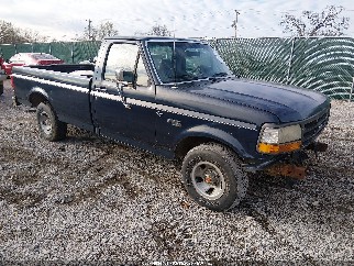 1993 Ford F-150 Lightning, VIN 2FTDF15Y1PCA65933. Фото 1 з 6 з аукціону IAAI. Каталог авто зі США OpenDataCar.