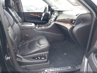 2015 Cadillac Escalade ESV, VIN 1GYS4SKJ8FR616543. Фото 5 з 6 з аукціону IAAI. Каталог авто зі США OpenDataCar.