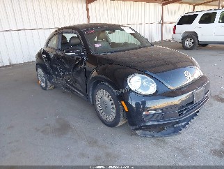 2013 Volkswagen Beetle, VIN 3VWJX7AT8DM688766. Фото 1 з 6 з аукціону IAAI. Каталог авто зі США OpenDataCar.