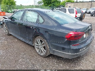 2018 Volkswagen Passat, VIN 1VWAA7A34JC033891. Фото 3 з 6 з аукціону IAAI. Каталог авто зі США OpenDataCar.
