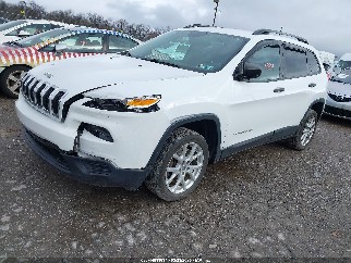 2017 Jeep Cherokee, VIN 1C4PJMAB9HW569764. Фото 2 из 6 с аукциона IAAI. Каталог авто из США OpenDataCar.