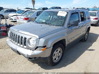 2016 Jeep Patriot, VIN 1C4NJPBA7GD693508. Фото 2 з 6 з аукціону IAAI. Каталог авто зі США OpenDataCar.
