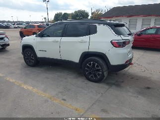 2021 Jeep Compass, VIN 3C4NJDDB9MT512046. Фото 3 из 6 с аукциона IAAI. Каталог авто из США OpenDataCar.