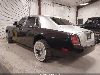 2018 Rolls-royce Phantom, VIN SCA687S56JU104577. Zdjęcie 3 z 6 z aukcji IAAI. Katalog aut z USA OpenDataCar.