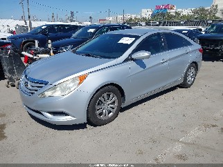 2011 Hyundai Sonata, VIN 5NPEB4AC7BH024057. Фото 2 з 6 з аукціону IAAI. Каталог авто зі США OpenDataCar.