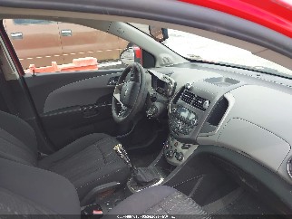 2013 Chevrolet Sonic, VIN 1G1JD6SB5D4193201. Фото 5 з 6 з аукціону IAAI. Каталог авто зі США OpenDataCar.