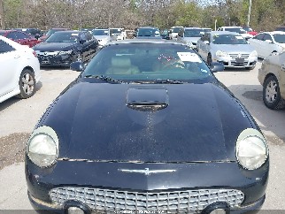 2004 Ford Thunderbird, VIN 1FAHP60A64Y105925. Zdjęcie 6 z 6 z aukcji IAAI. Katalog aut z USA OpenDataCar.