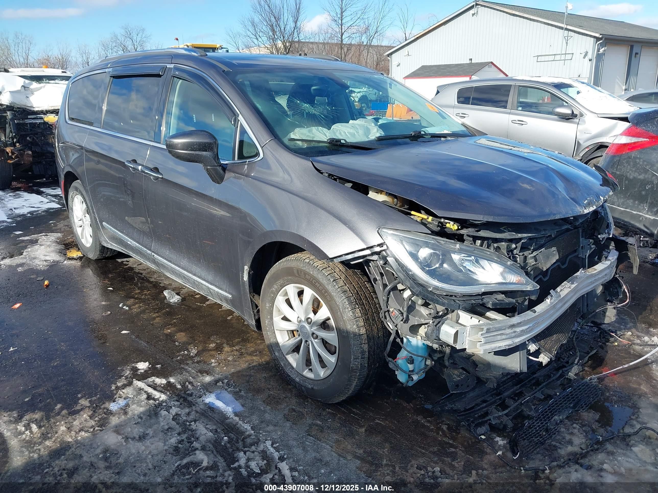 2018 Chrysler Pacifica