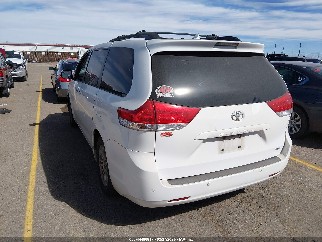 2012 Toyota Sienna, VIN 5TDYK3DC7CS275093. Фото 3 з 6 з аукціону IAAI. Каталог авто зі США OpenDataCar.