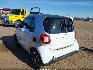 2016 Smart Fortwo, VIN WMEFJ5DA8GK067999. Фото 3 з 6 з аукціону IAAI. Каталог авто зі США OpenDataCar.