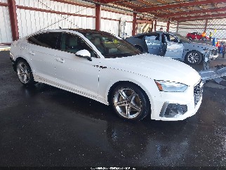 2021 Audi A5 Sportback, VIN WAUDACF54MA053638. Zdjęcie 1 z 6 z aukcji IAAI. Katalog aut z USA OpenDataCar.