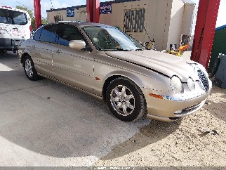 2000 Jaguar S-Type, VIN SAJDA01D1YGL67879. Фото 1 з 6 з аукціону IAAI. Каталог авто зі США OpenDataCar.
