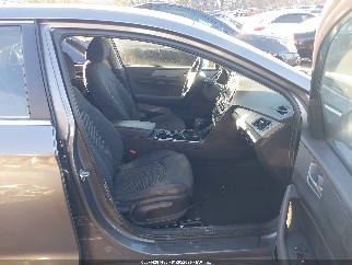 2019 Hyundai Sonata, VIN 5NPE34AF9KH814306. Фото 5 з 6 з аукціону IAAI. Каталог авто зі США OpenDataCar.