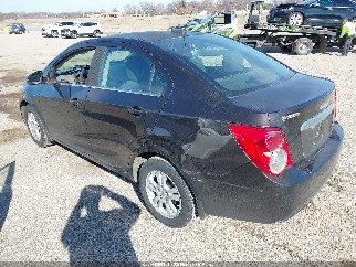 2015 Chevrolet Sonic, VIN 1G1JC5SH0F4133203. Фото 3 з 6 з аукціону IAAI. Каталог авто зі США OpenDataCar.