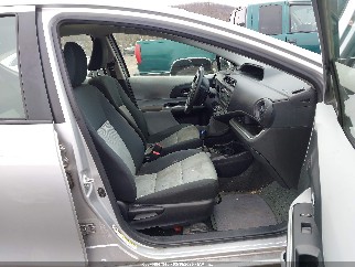 2014 Toyota Prius C, VIN JTDKDTB38E1567452. Фото 5 з 6 з аукціону IAAI. Каталог авто зі США OpenDataCar.