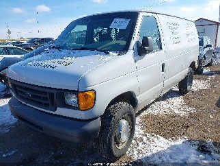2005 Ford E-250, VIN 1FTNE24W05HB41497. Фото 2 из 6 с аукциона IAAI. Каталог авто из США OpenDataCar.