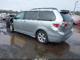 2019 Toyota Sienna, VIN 5TDKZ3DC3KS011501. Фото 3 з 6 з аукціону IAAI. Каталог авто зі США OpenDataCar.