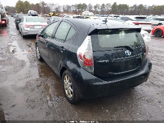 2012 Toyota Prius C, VIN JTDKDTB34C1020837. Фото 3 з 6 з аукціону IAAI. Каталог авто зі США OpenDataCar.