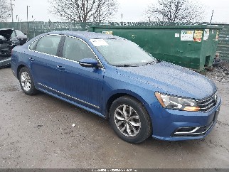 2017 Volkswagen Passat, VIN 1VWAT7A39HC000583. Фото 1 з 6 з аукціону IAAI. Каталог авто зі США OpenDataCar.