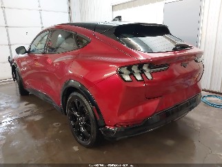 2023 Ford Mustang Mach-E, VIN 3FMTK3SU6PMA06753. Фото 3 з 6 з аукціону IAAI. Каталог авто зі США OpenDataCar.