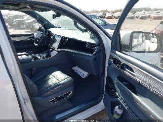 2022 Jeep Grand Wagoneer, VIN 1C4SJVGJ0NS116845. Фото 5 из 6 с аукциона IAAI. Каталог авто из США OpenDataCar.