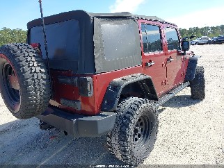 2010 Jeep Wrangler Unlimited, VIN 1J4BA3H11AL119643. Фото 4 з 6 з аукціону IAAI. Каталог авто зі США OpenDataCar.