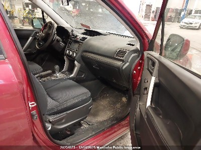 2016 Subaru Forester, VIN JF2SJCNC5GH444174. Фото 5 з 6 з аукціону IAAI. Каталог авто зі США OpenDataCar.