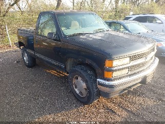 1998 Chevrolet Silverado 1500, VIN 1GCEK14R4WZ105661. Фото 1 з 6 з аукціону IAAI. Каталог авто зі США OpenDataCar.