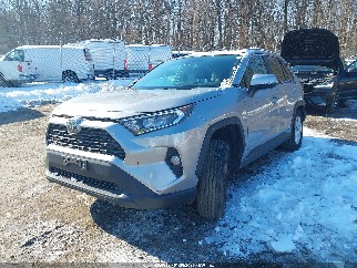 2019 Toyota RAV4, VIN 2T3P1RFV9KW082778. Фото 2 з 6 з аукціону IAAI. Каталог авто зі США OpenDataCar.