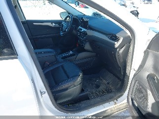 2022 Ford Escape, VIN 1FMCU9H68NUB18288. Фото 5 з 6 з аукціону IAAI. Каталог авто зі США OpenDataCar.