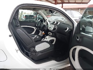 2018 Smart Fortwo, VIN WMEFJ9BA7JK265488. Фото 5 з 6 з аукціону IAAI. Каталог авто зі США OpenDataCar.