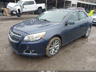 2013 Chevrolet Malibu, VIN 1G11E5SA3DF328825. Фото 2 из 6 с аукциона IAAI. Каталог авто из США OpenDataCar.