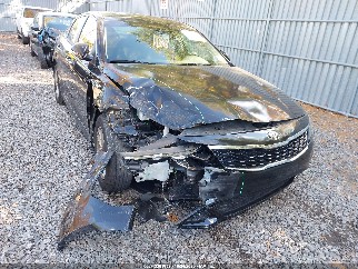 2019 Kia Optima, VIN 5XXGT4L33KG324371. Фото 1 з 6 з аукціону IAAI. Каталог авто зі США OpenDataCar.