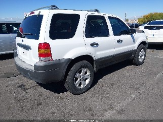 2005 Ford Escape, VIN 1FMCU03155KA93434. Фото 4 з 6 з аукціону IAAI. Каталог авто зі США OpenDataCar.