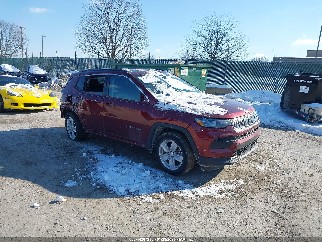 2022 Jeep Compass, VIN 3C4NJDBBXNT217140. Фото 1 з 6 з аукціону IAAI. Каталог авто зі США OpenDataCar.
