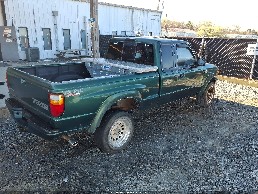 2001 Mazda B3000, VIN 4F4YR16U51TM15363. Zdjęcie 4 z 6 z aukcji IAAI. Katalog aut z USA OpenDataCar.