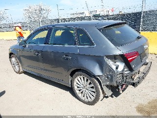 2018 Audi A3 e-tron, VIN WAUTPBFF9JA098504. Фото 3 из 6 с аукциона IAAI. Каталог авто из США OpenDataCar.
