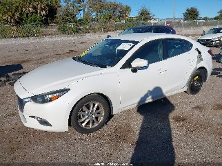 2018 Mazda 3, VIN 3MZBN1U7XJM208695. Фото 2 з 6 з аукціону IAAI. Каталог авто зі США OpenDataCar.