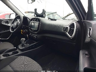 2021 Kia Soul, VIN KNDJ23AU9M7761771. Фото 5 з 6 з аукціону IAAI. Каталог авто зі США OpenDataCar.