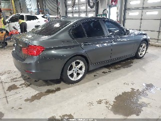 2014 Bmw 3 Series, VIN WBA3C3C52EF983830. Фото 4 з 6 з аукціону IAAI. Каталог авто зі США OpenDataCar.