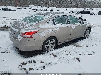 2013 Nissan Altima, VIN 1N4AL3AP8DC166981. Фото 4 з 6 з аукціону IAAI. Каталог авто зі США OpenDataCar.
