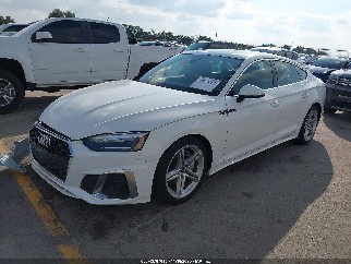 2021 Audi A5 Sportback, VIN WAUDACF51MA051359. Фото 2 з 6 з аукціону IAAI. Каталог авто зі США OpenDataCar.