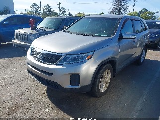 2014 Kia Sorento, VIN 5XYKT4A68EG428460. Фото 2 з 6 з аукціону IAAI. Каталог авто зі США OpenDataCar.